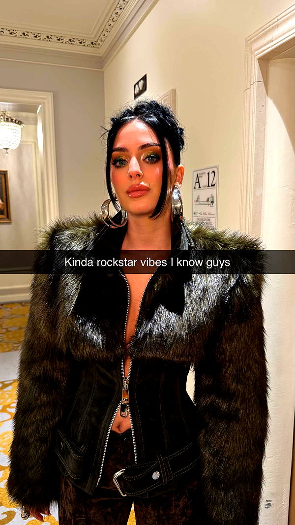 camilla_classy image ~ Altpins