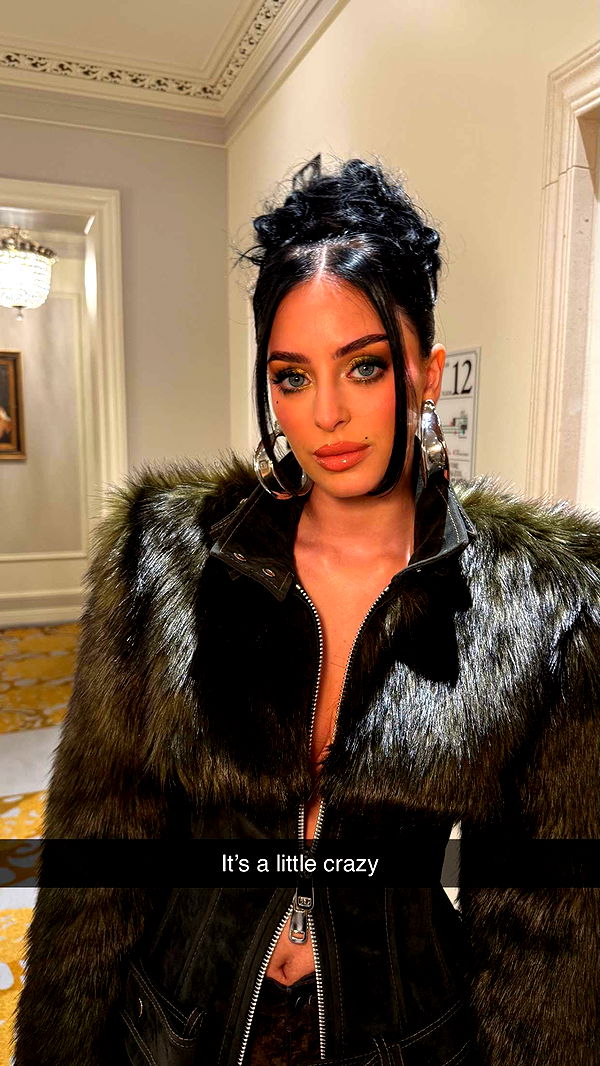 camilla_classy image ~ Altpins