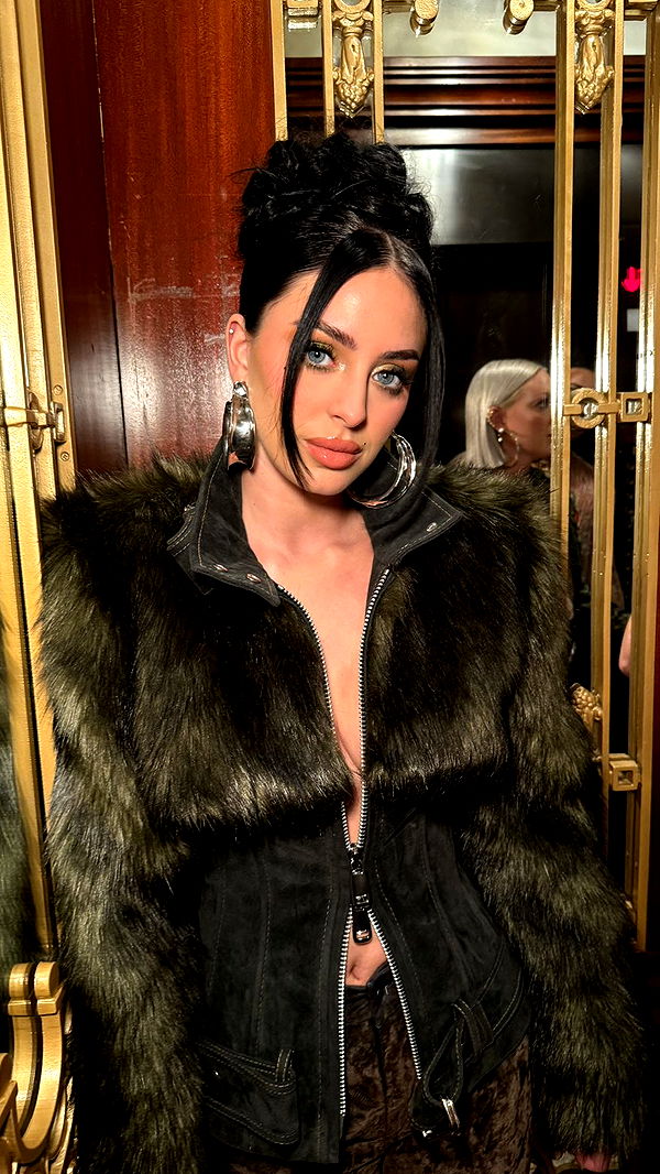 camilla_classy image ~ Altpins