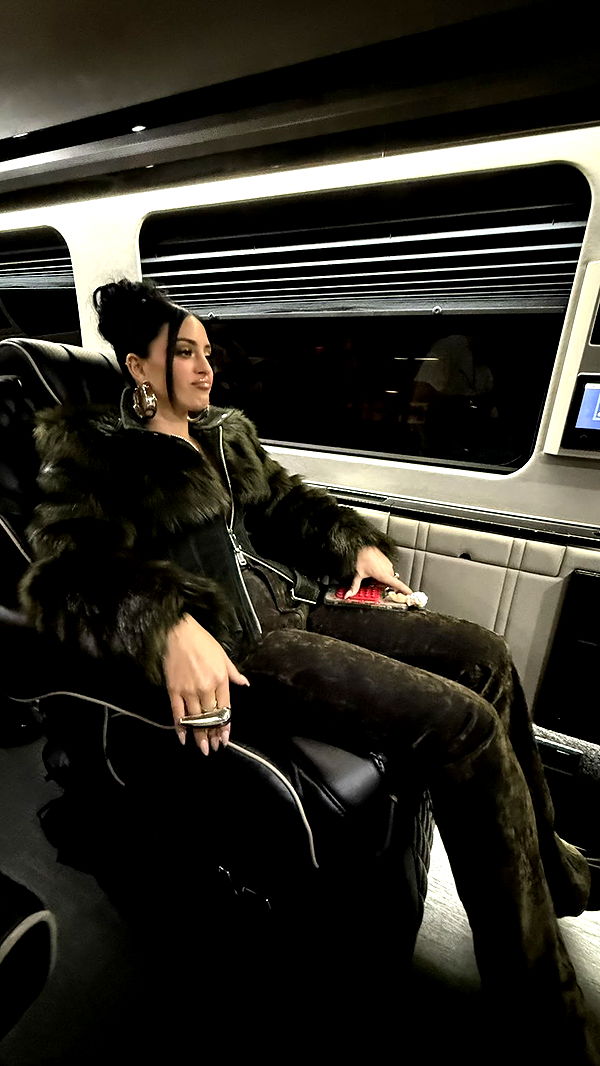 camilla_classy image ~ Altpins