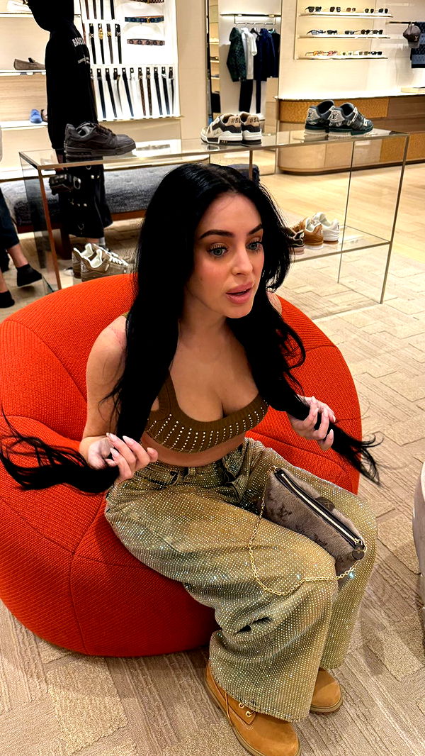 camilla_classy image ~ Altpins