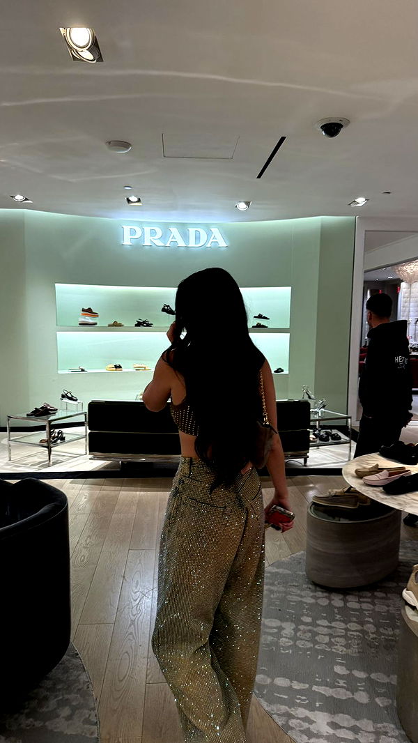 camilla_classy image ~ Altpins