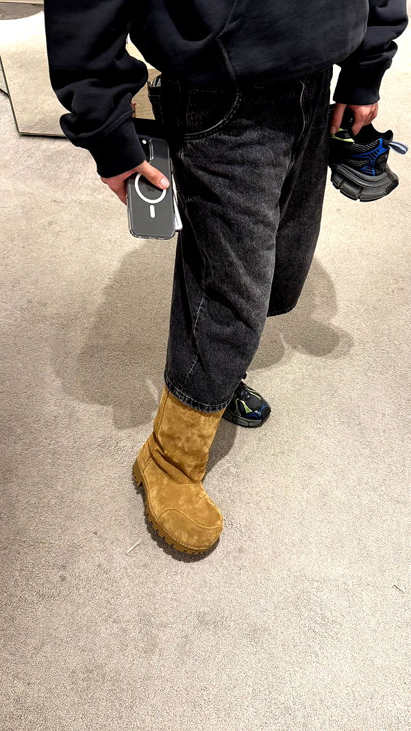 camilla_classy image ~ Altpins