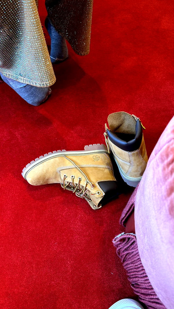 camilla_classy image ~ Altpins