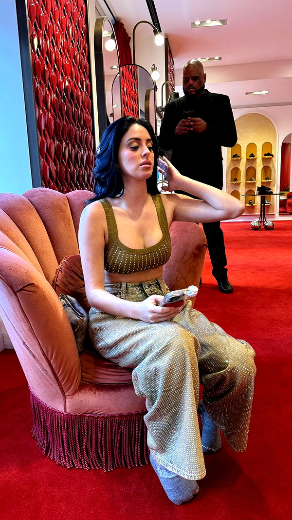 camilla_classy image ~ Altpins