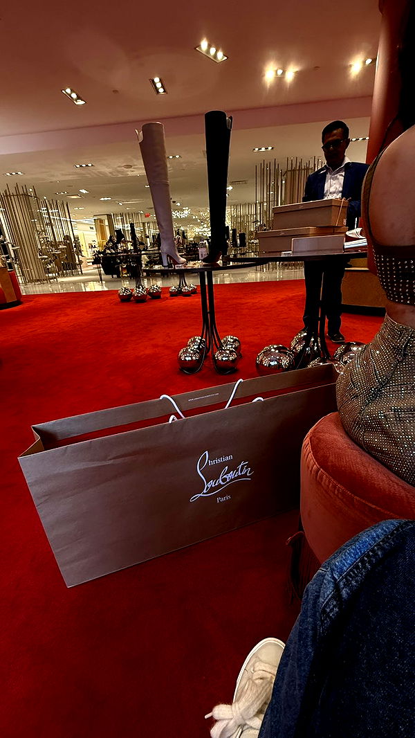 camilla_classy image ~ Altpins