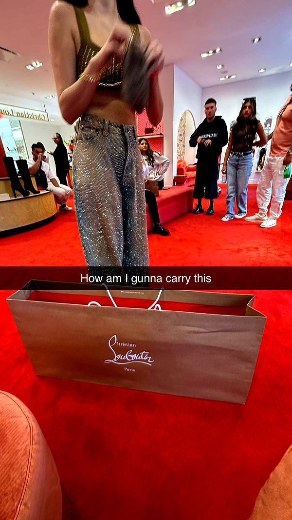 camilla_classy image ~ Altpins