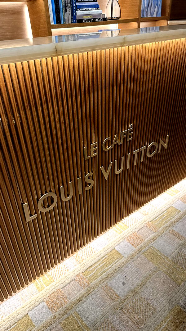 camilla_classy image ~ Altpins