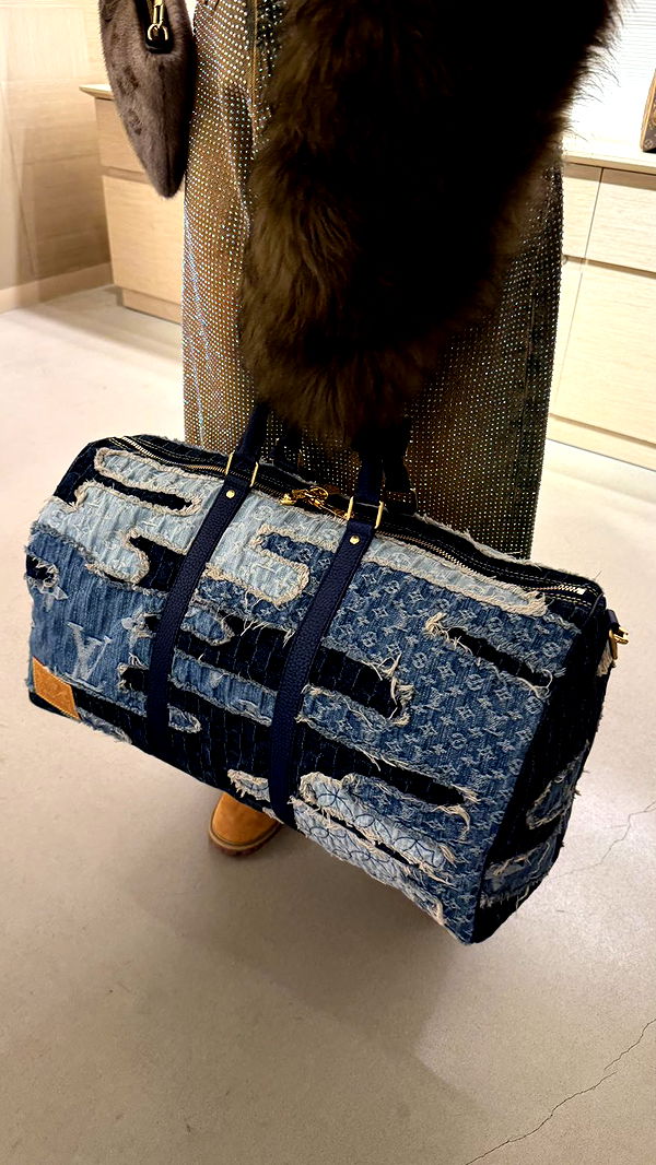 camilla_classy image ~ Altpins