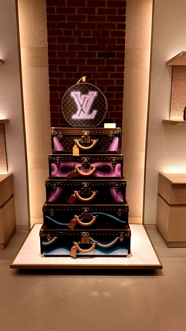 camilla_classy image ~ Altpins