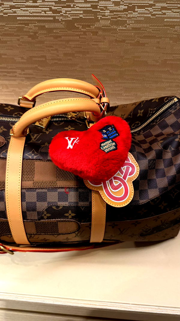 camilla_classy image ~ Altpins