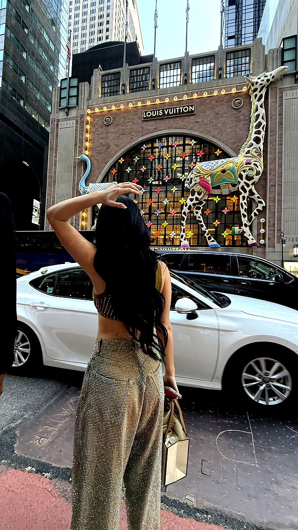 camilla_classy image ~ Altpins