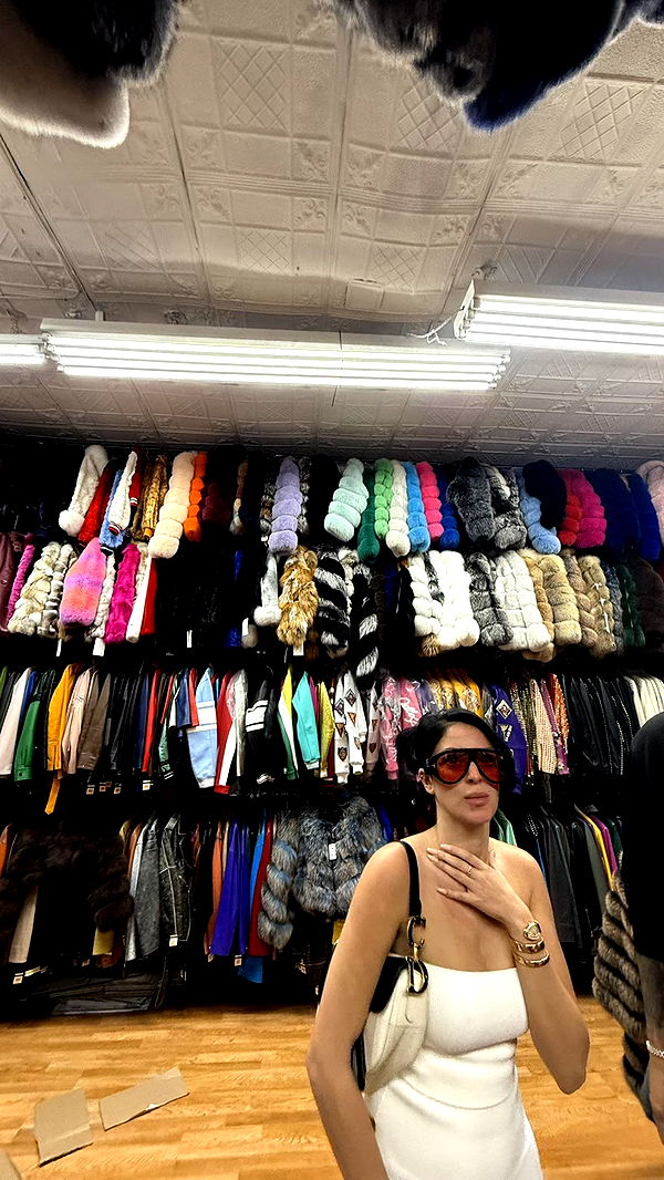 camilla_classy image ~ Altpins