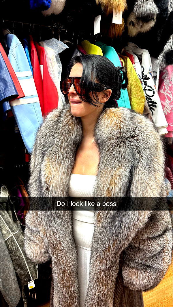 camilla_classy image ~ Altpins