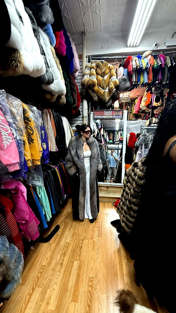 camilla_classy image ~ Altpins