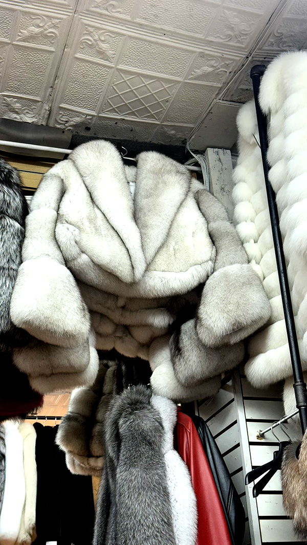 camilla_classy image ~ Altpins