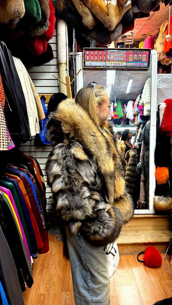 camilla_classy image ~ Altpins