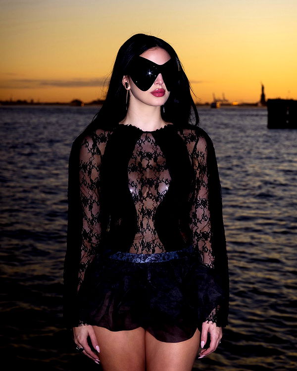 camilla_classy image ~ Altpins