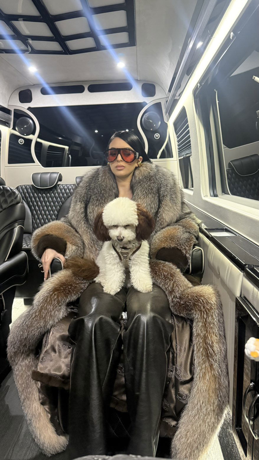 camilla_classy snapchat image archive image