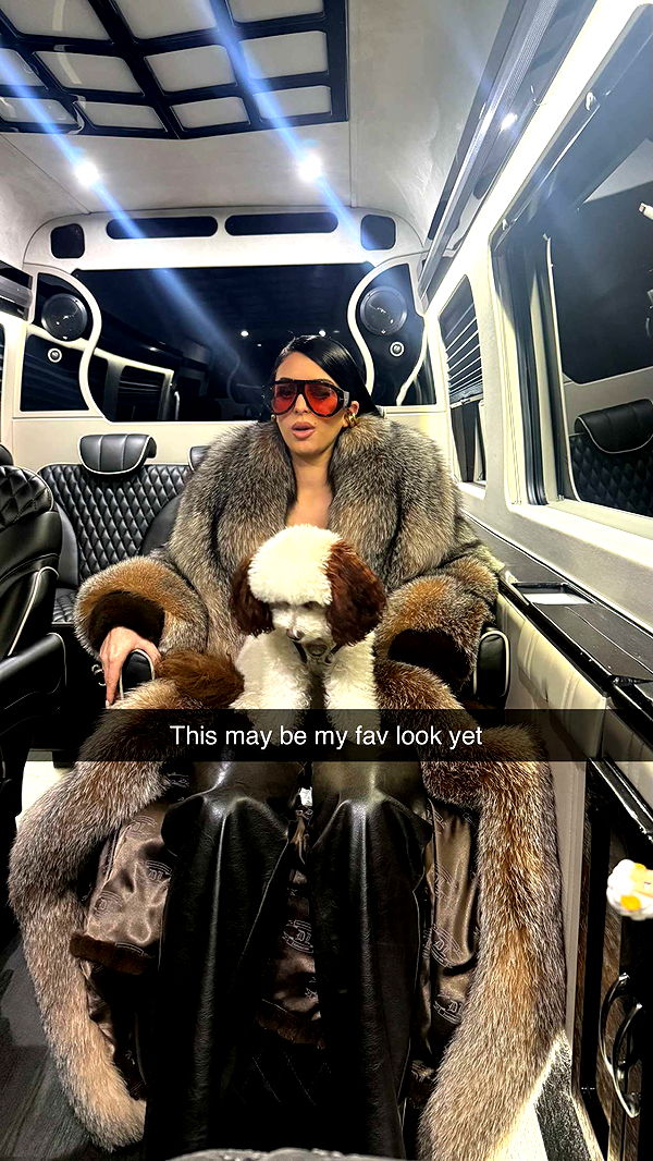 camilla_classy image ~ Altpins