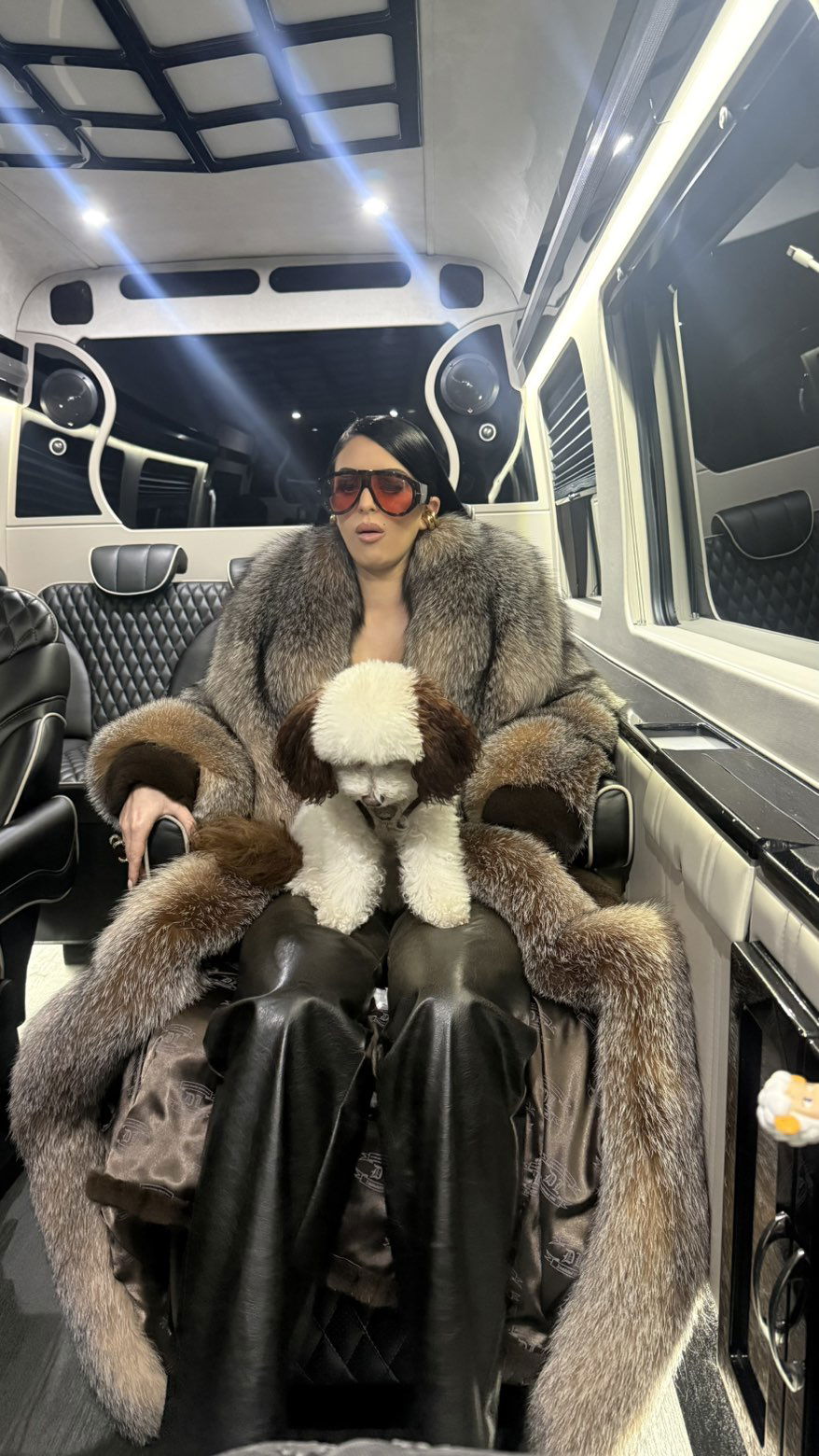 camilla_classy snapchat image archive image