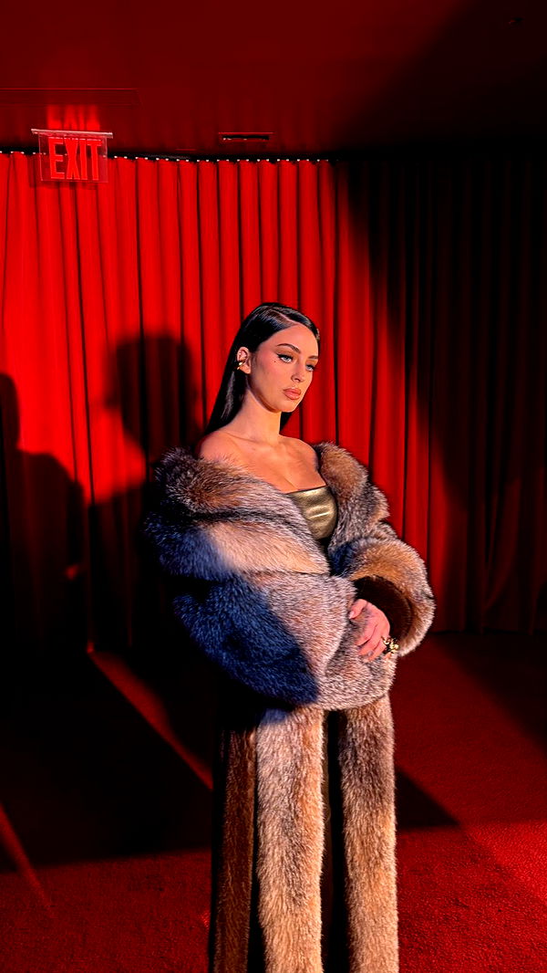 camilla_classy image ~ Altpins