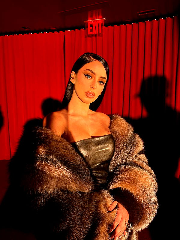 camilla_classy image ~ Altpins