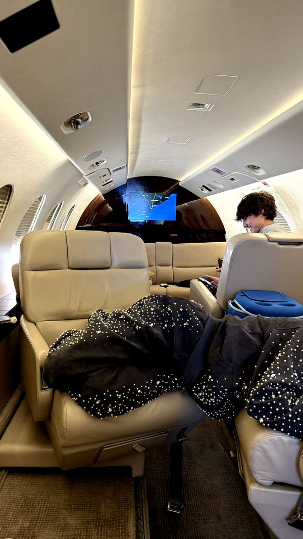 camilla_classy image ~ Altpins