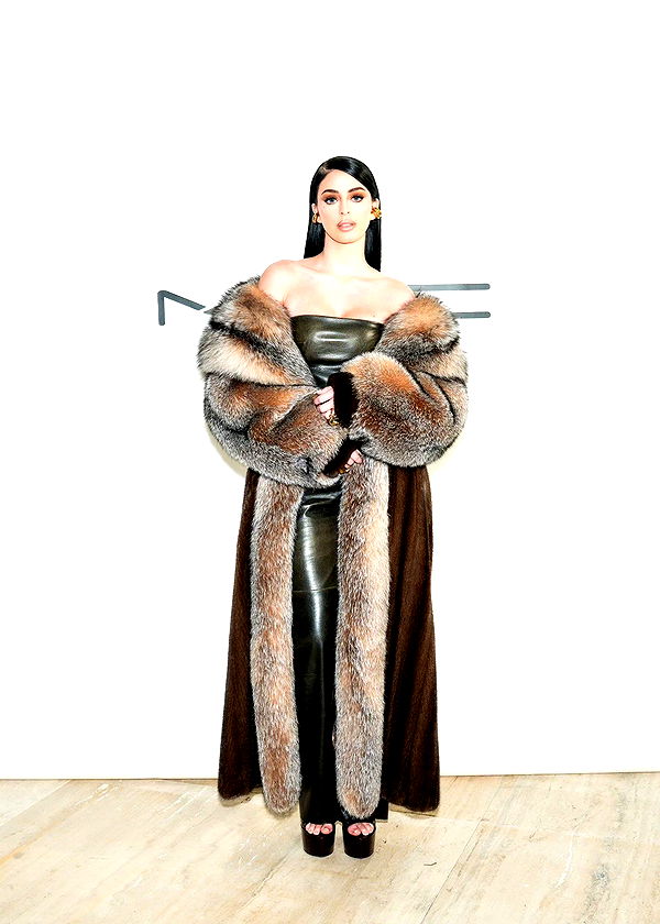 camilla_classy image ~ Altpins