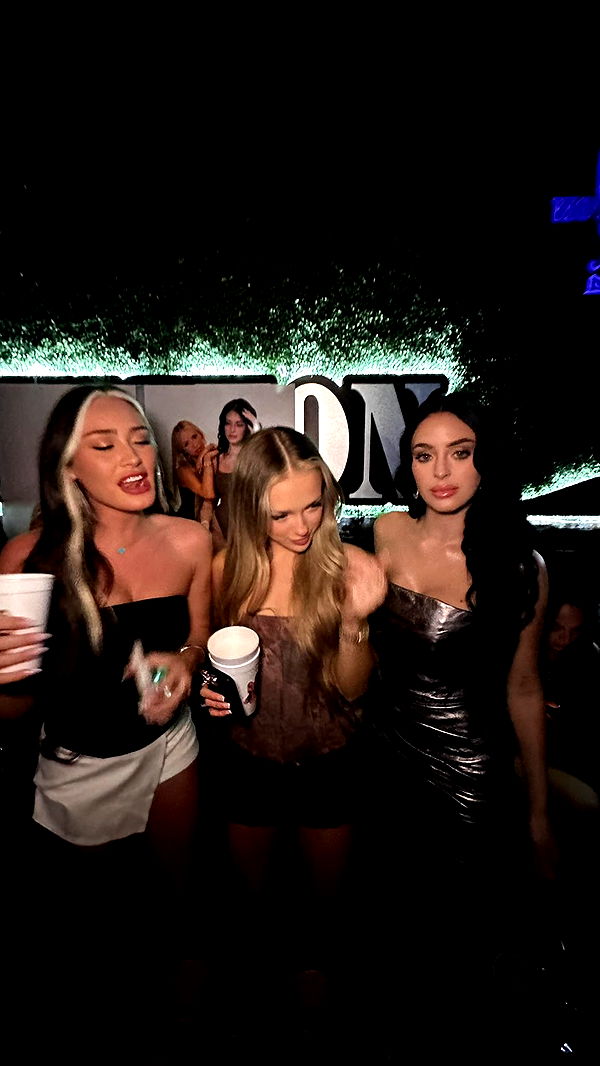 camilla_classy image ~ Altpins