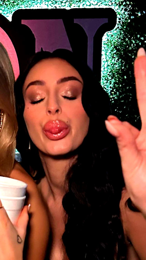 camilla_classy image ~ Altpins