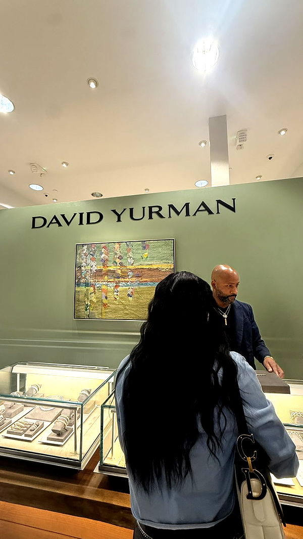 camilla_classy image ~ Altpins