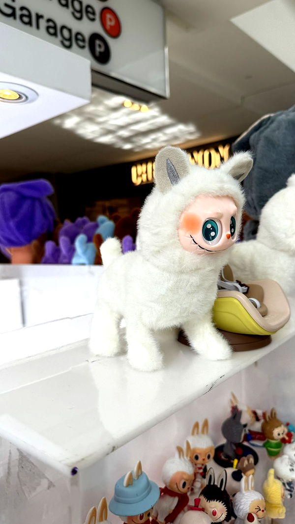 camilla_classy image ~ Altpins