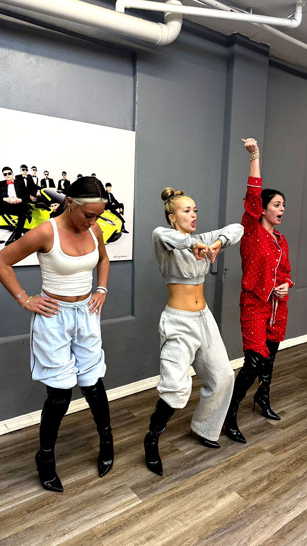 camilla_classy image ~ Altpins