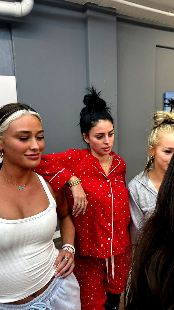 camilla_classy image ~ Altpins