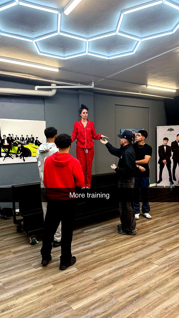 camilla_classy image ~ Altpins