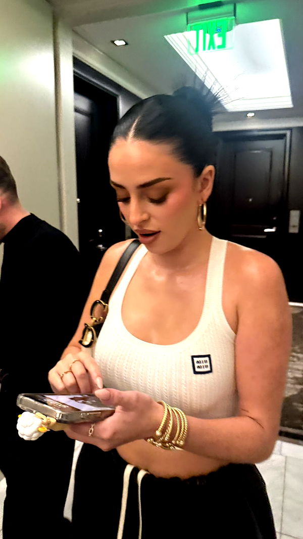 camilla_classy image ~ Altpins