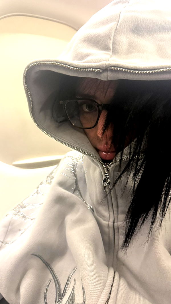 camilla_classy image ~ Altpins