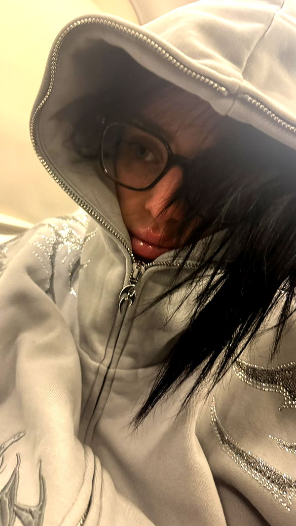 camilla_classy image ~ Altpins