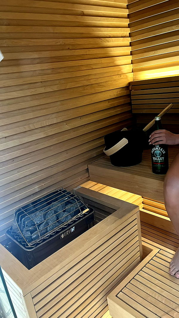 camilla_classy image ~ Altpins