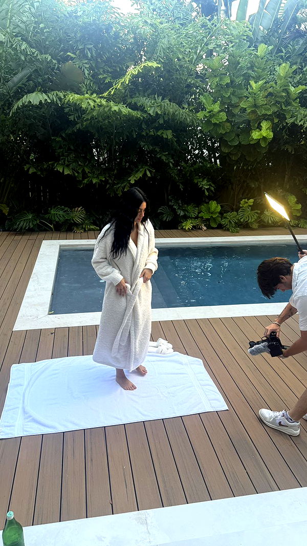 camilla_classy image ~ Altpins