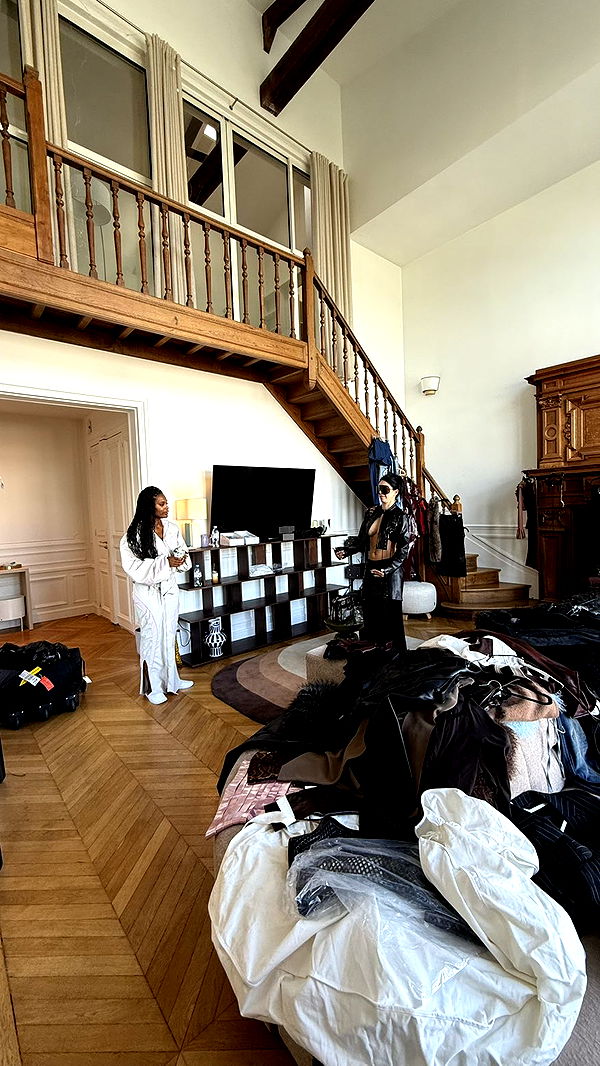 camilla_classy image ~ Altpins