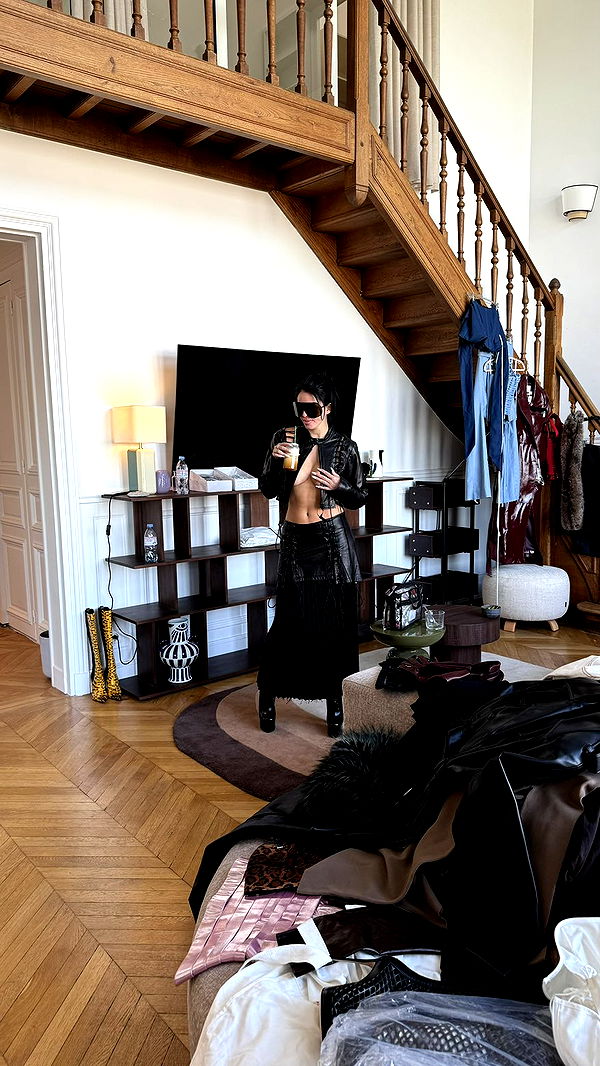 camilla_classy image ~ Altpins