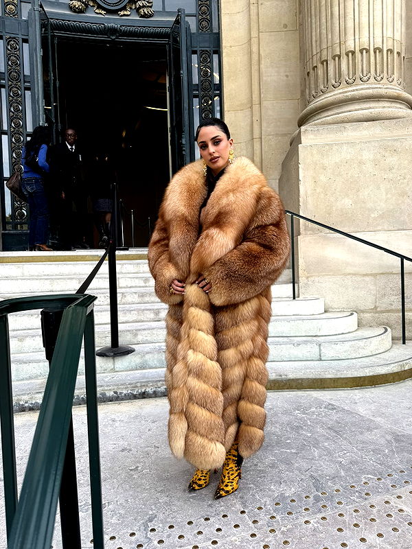 camilla_classy image ~ Altpins