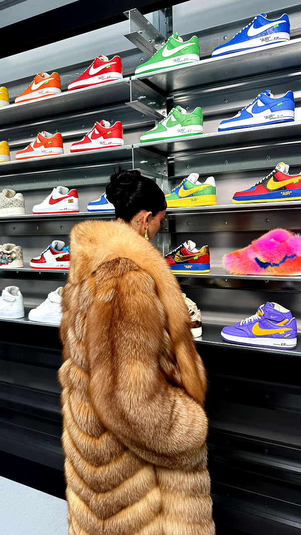 camilla_classy image ~ Altpins