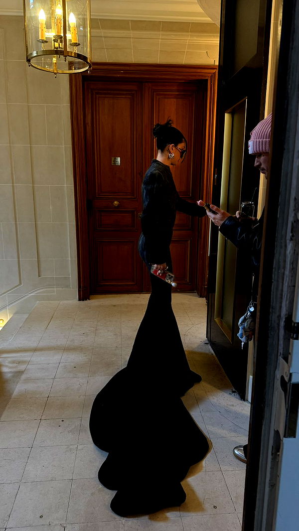 camilla_classy image ~ Altpins