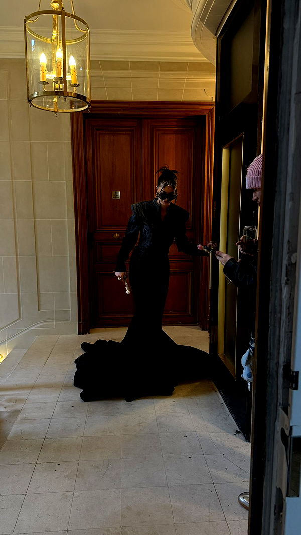 camilla_classy image ~ Altpins