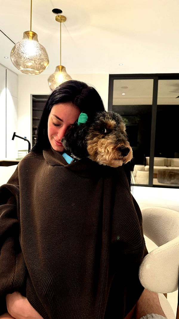 camilla_classy image ~ Altpins