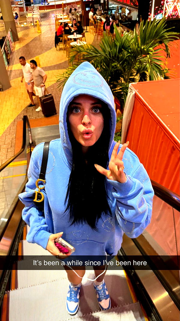 camilla_classy image ~ Altpins