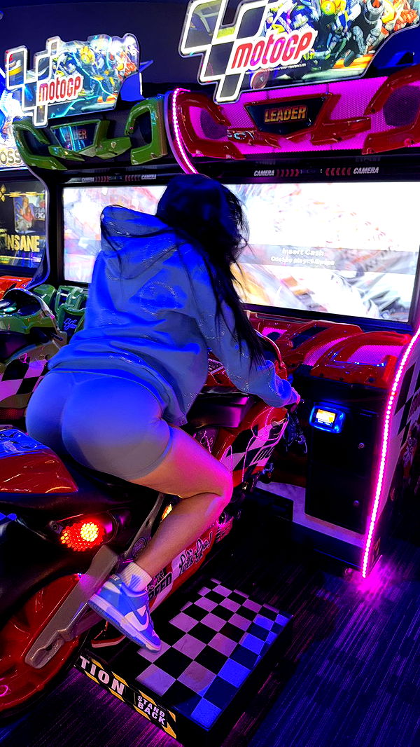 camilla_classy image ~ Altpins